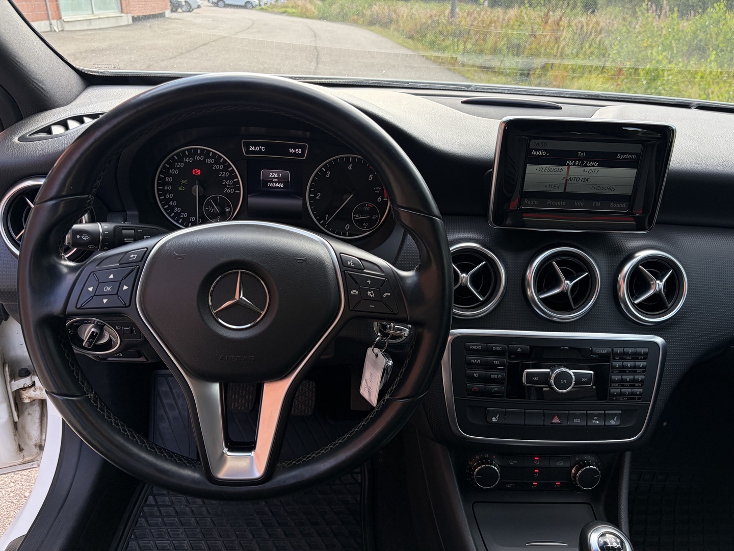 MERCEDES-BENZ A 2014