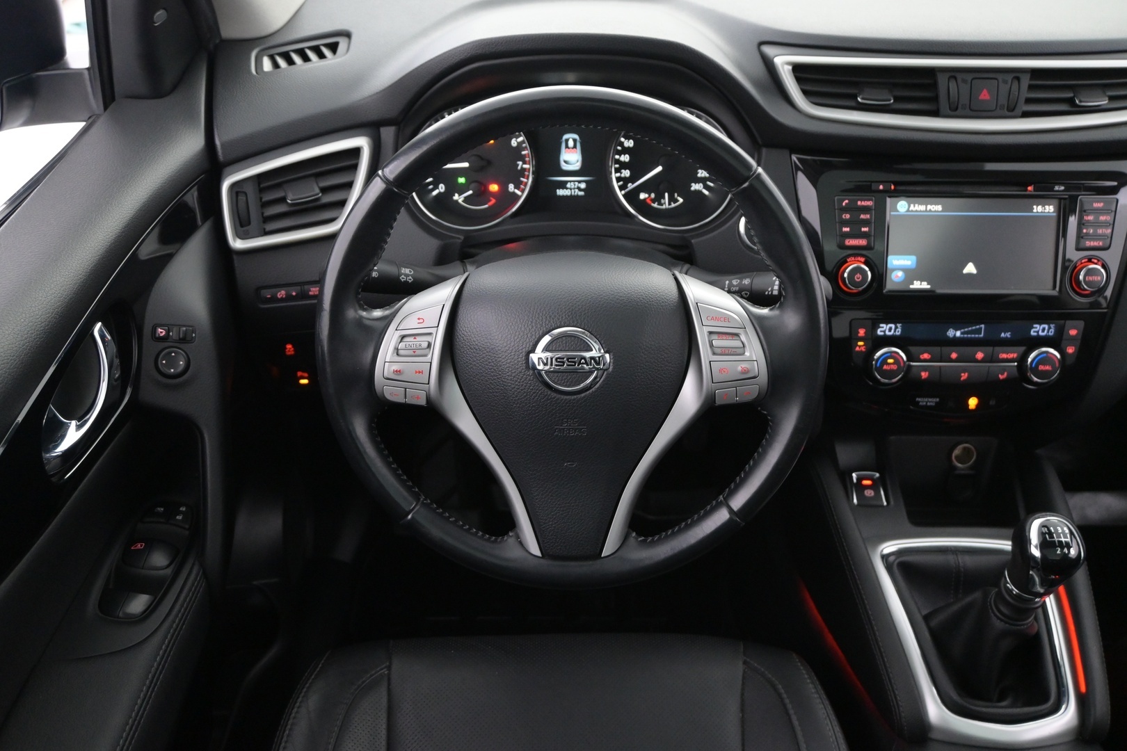 NISSAN Qashqai 2014