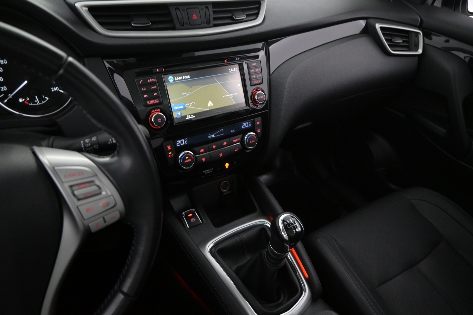 NISSAN Qashqai 2014