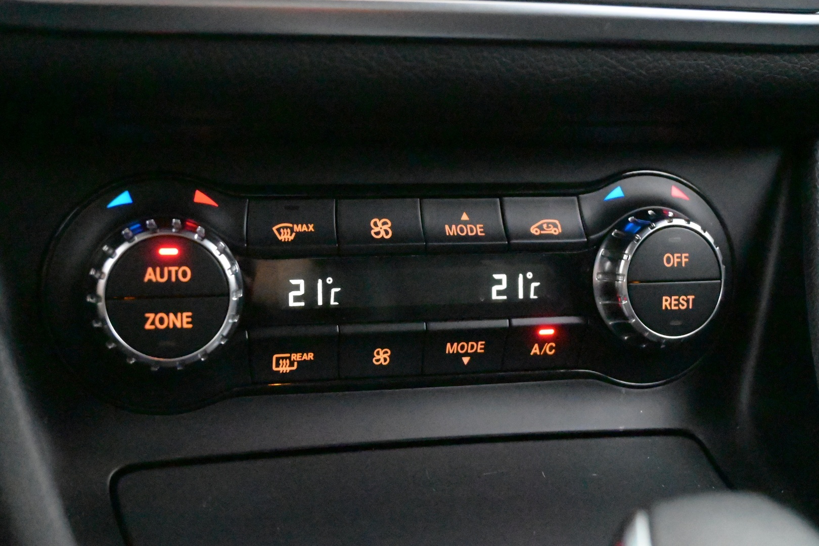 MERCEDES-BENZ CLA 45 AMG 2014