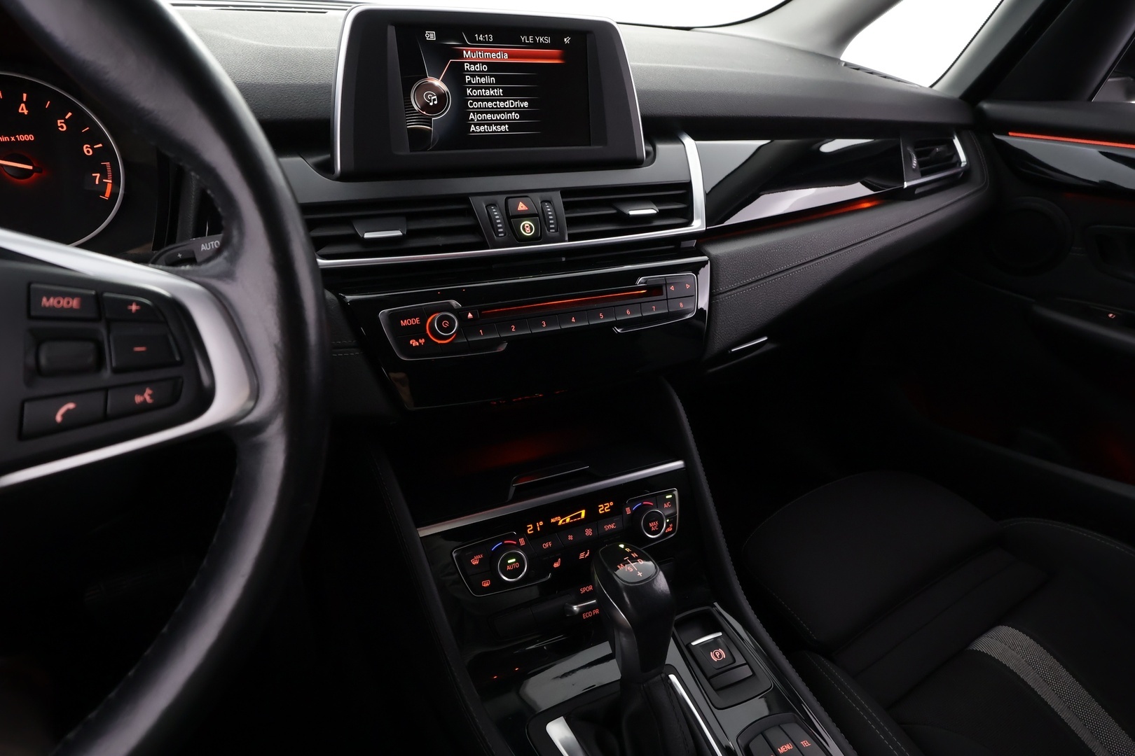 BMW 218 2015