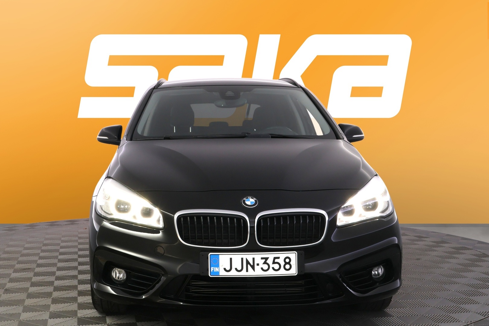 BMW 218 2015