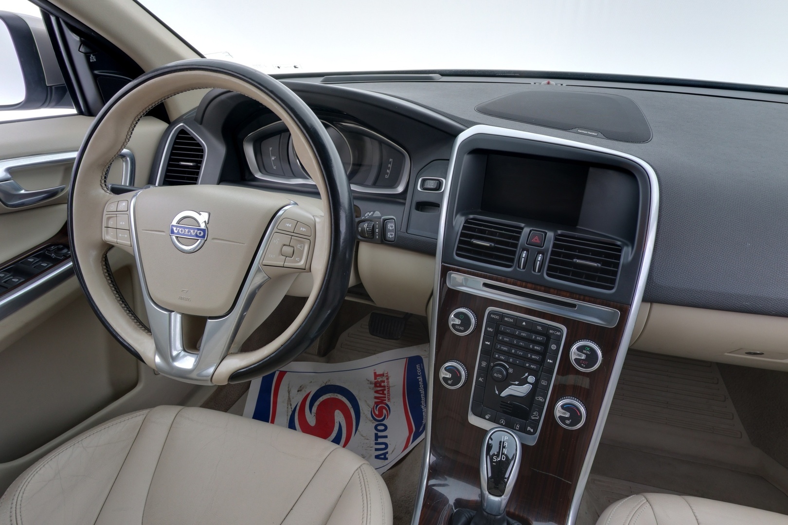 VOLVO XC60 2016