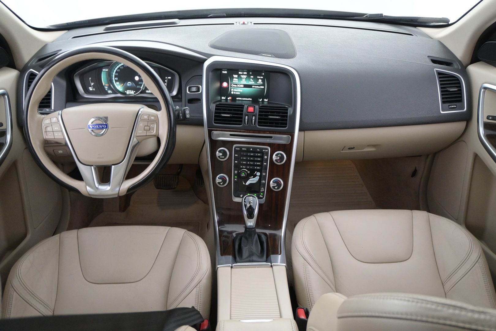 VOLVO XC60 2016