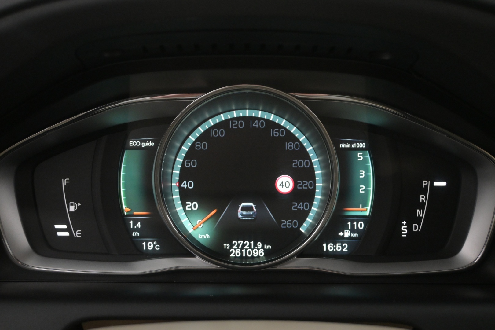 VOLVO XC60 2016