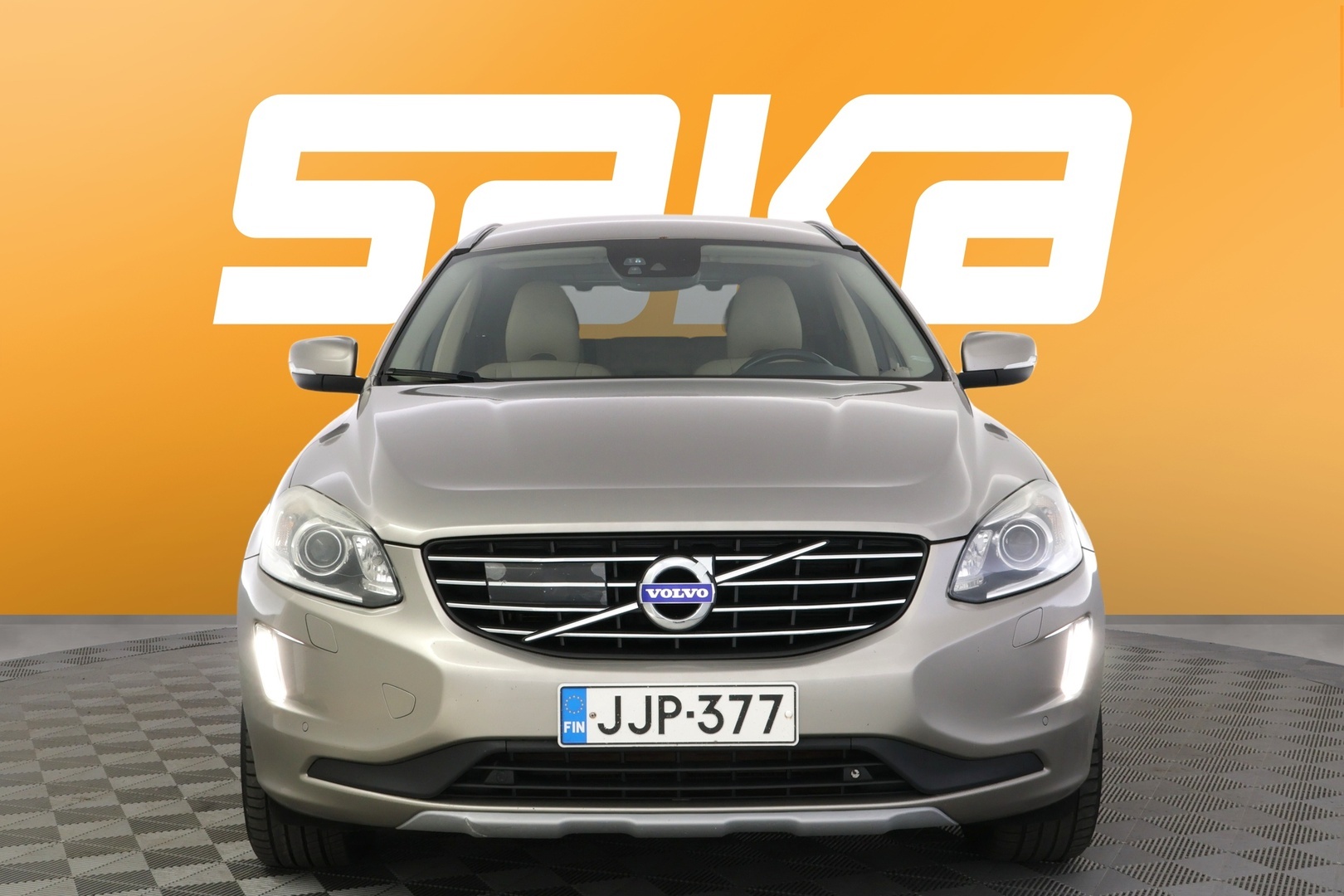 VOLVO XC60 2016