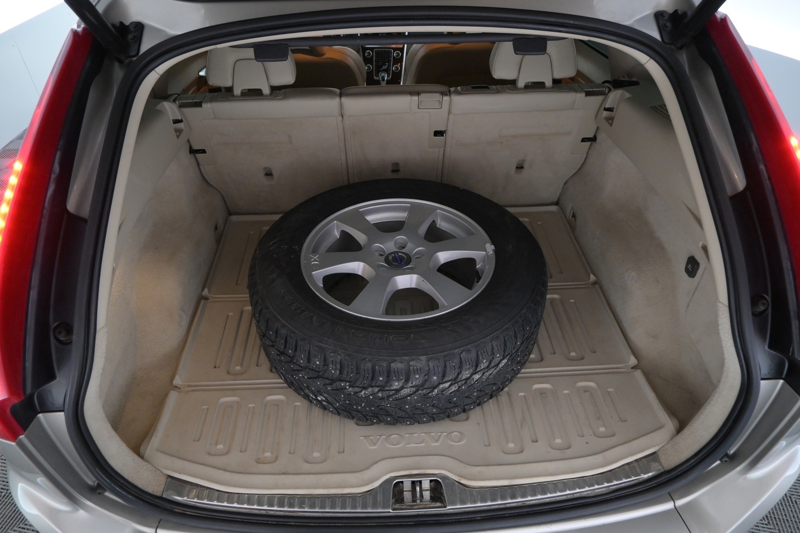 VOLVO XC60 2016
