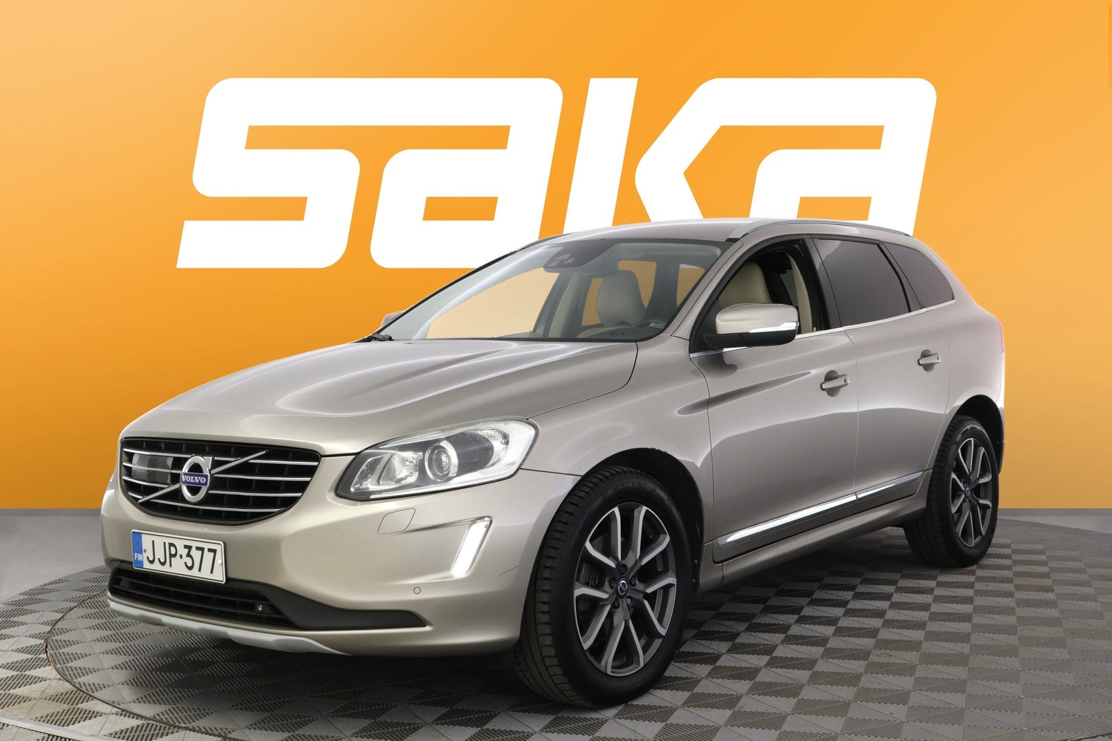 VOLVO XC60 2016