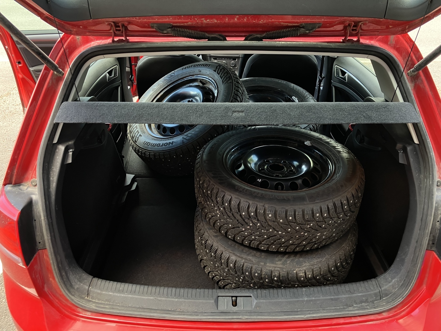 VOLKSWAGEN Golf 2016