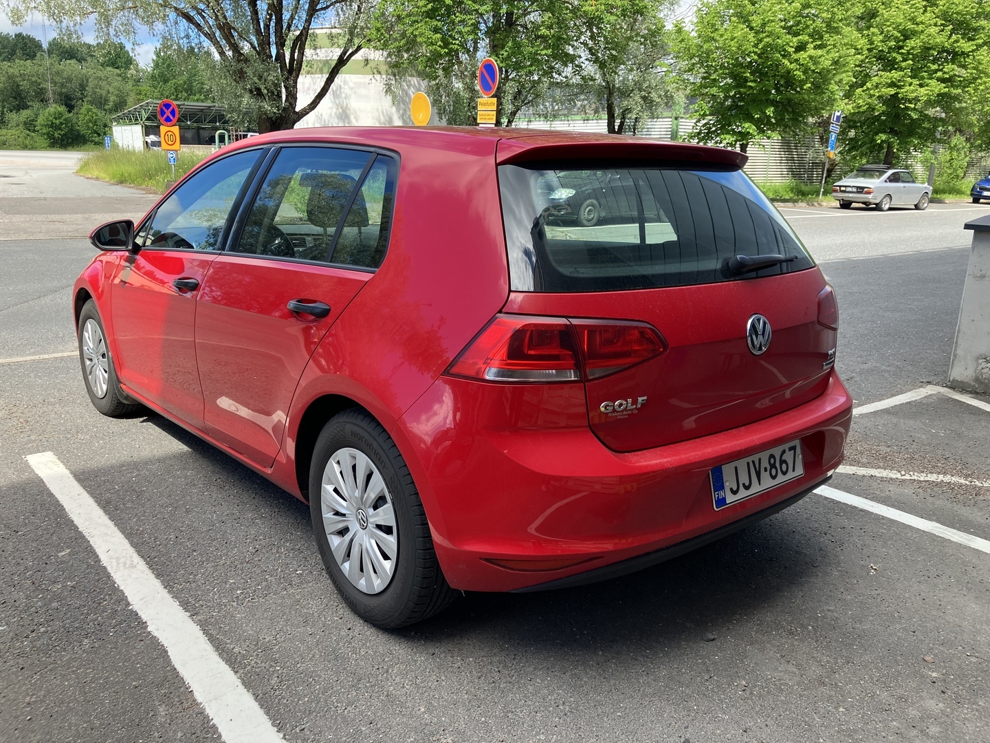 VOLKSWAGEN Golf 2016