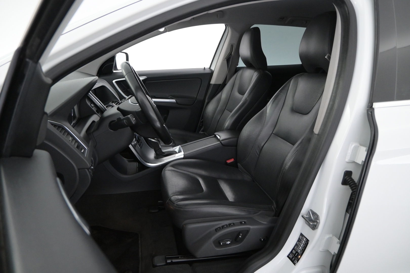 VOLVO XC60 2017