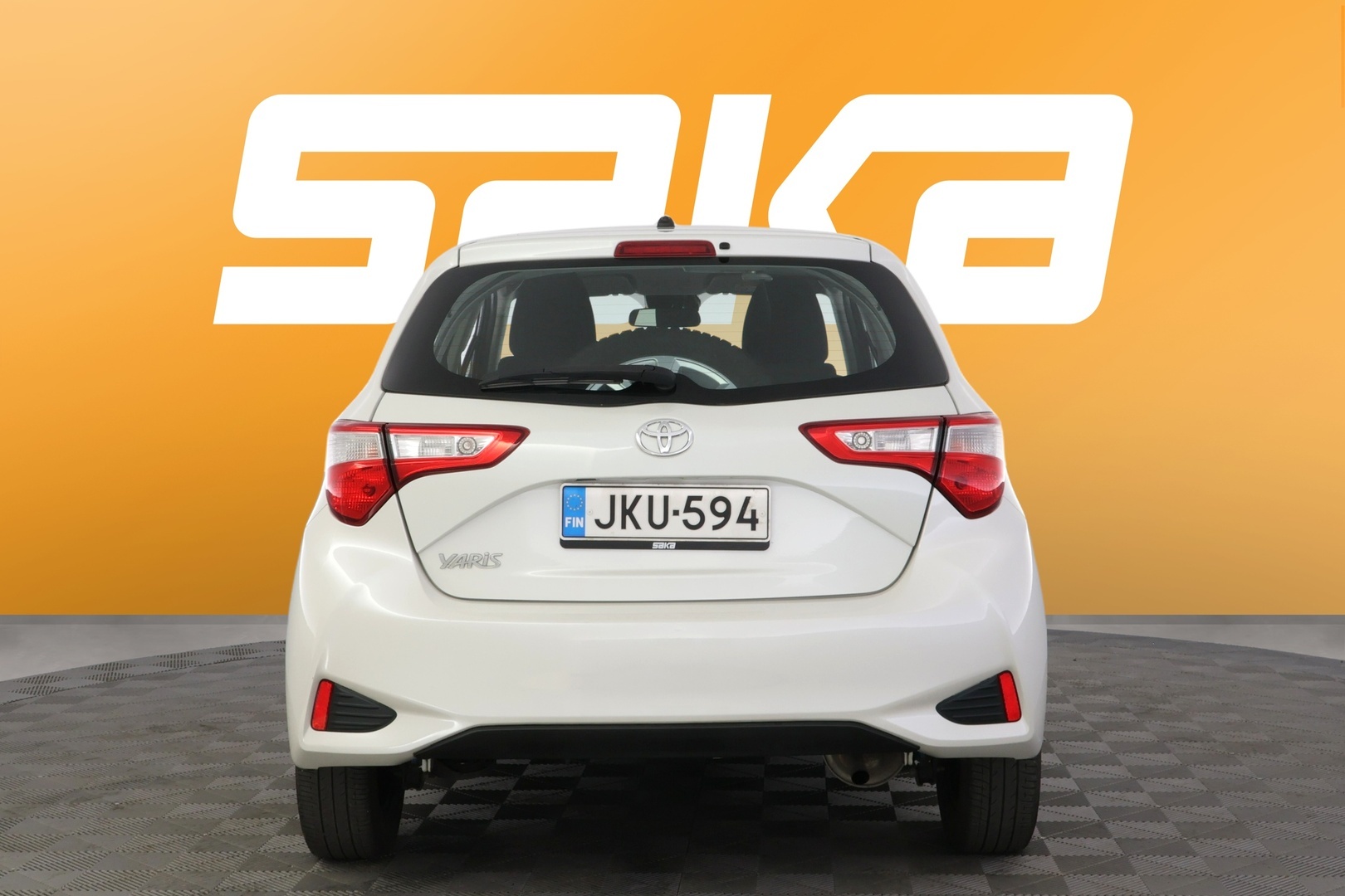 TOYOTA Yaris 2018