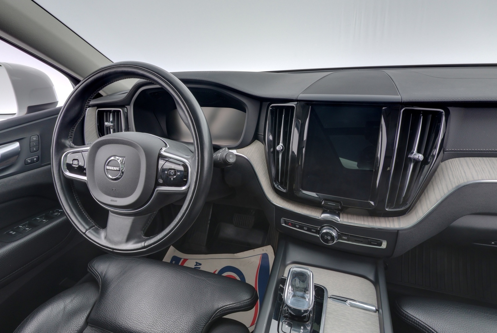 VOLVO XC60 2020