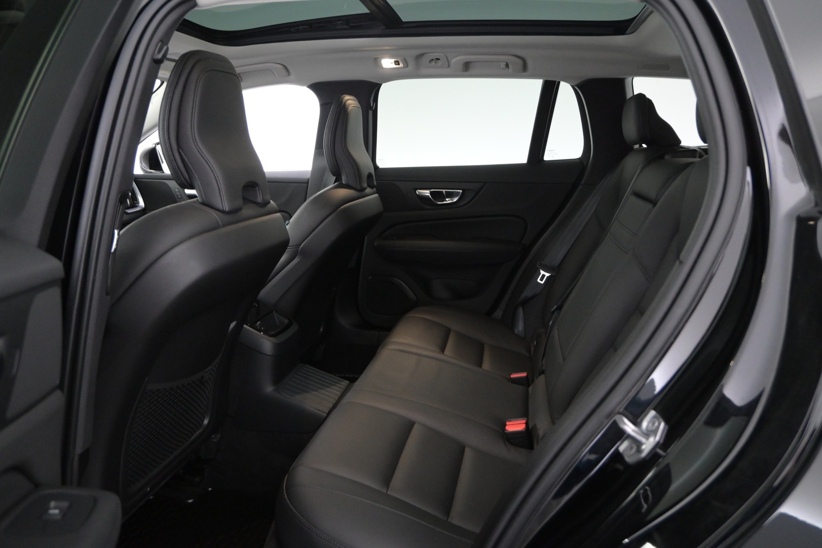 VOLVO V60 2021