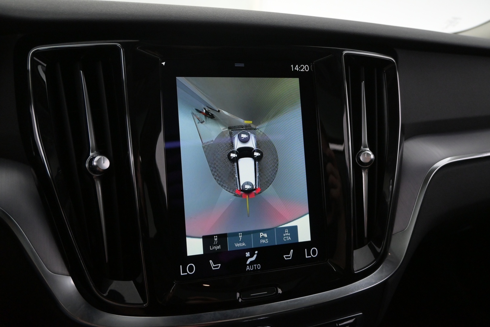 VOLVO V60 2021