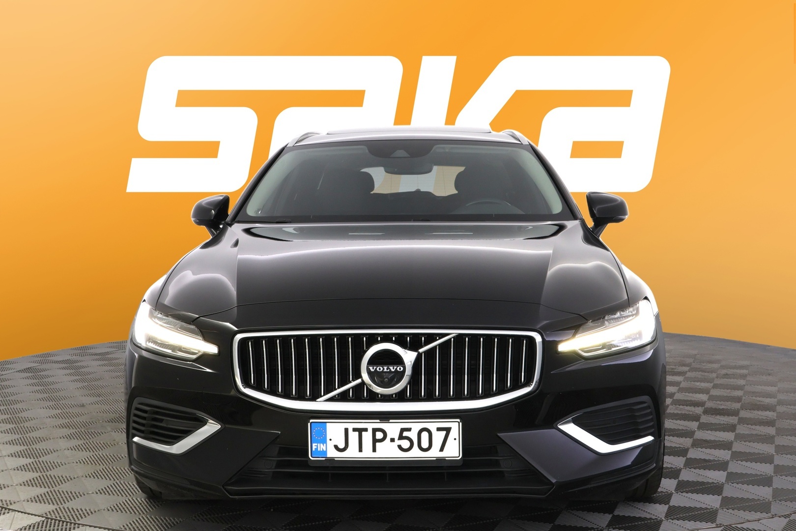 VOLVO V60 2021