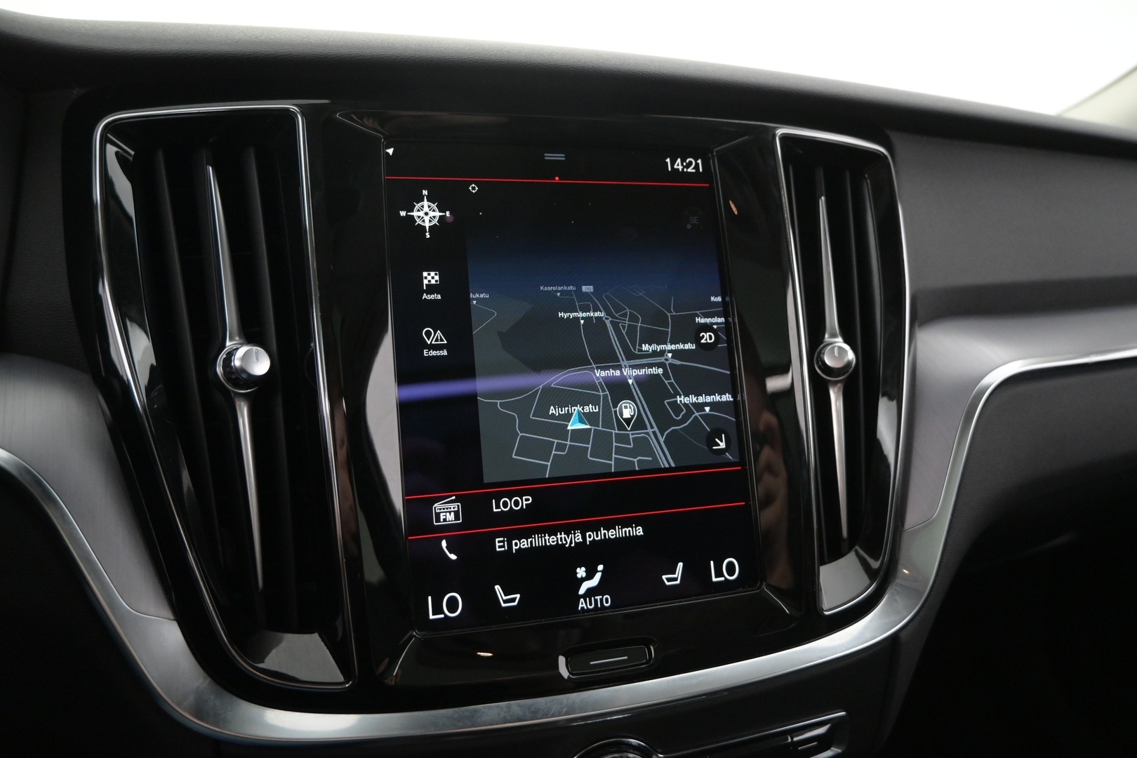 VOLVO V60 2021