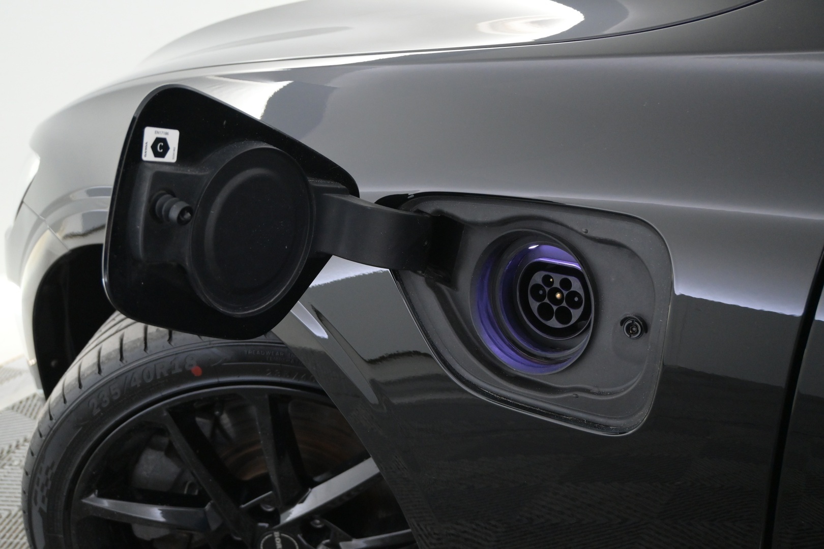 VOLVO V60 2021