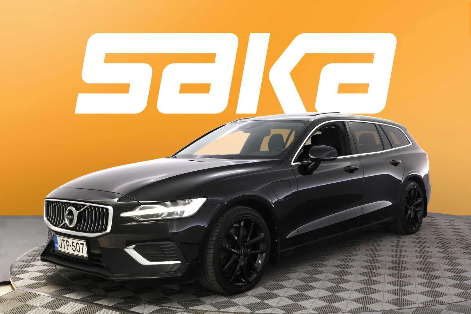 VOLVO V60 2021