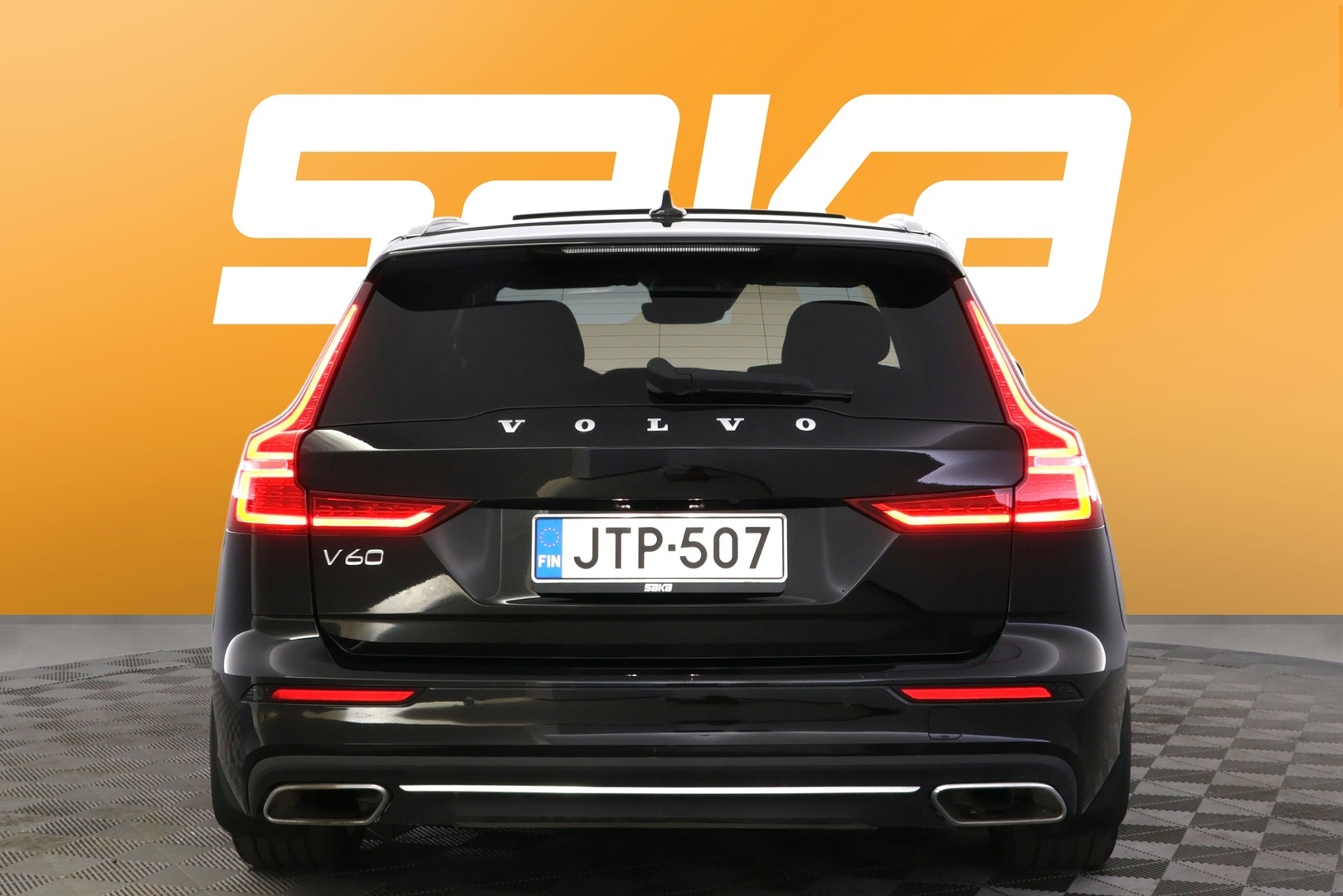 VOLVO V60 2021