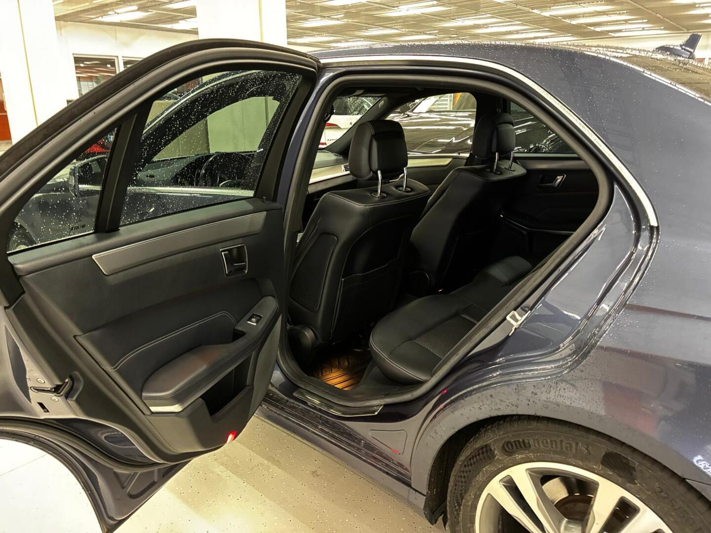 MERCEDES-BENZ E 2015