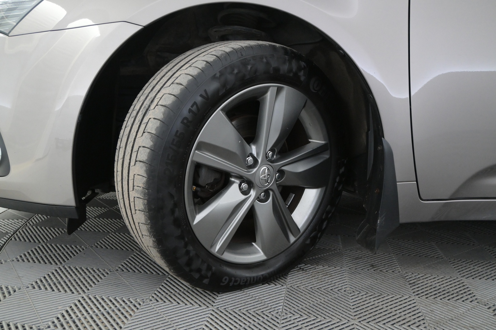 TOYOTA Avensis 2014
