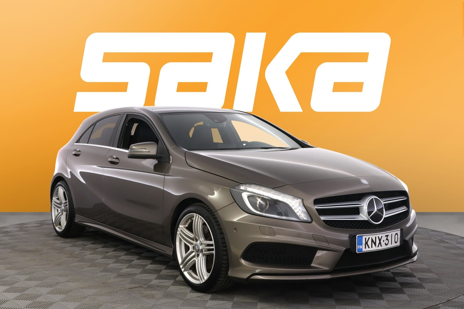 MERCEDES-BENZ A 2013