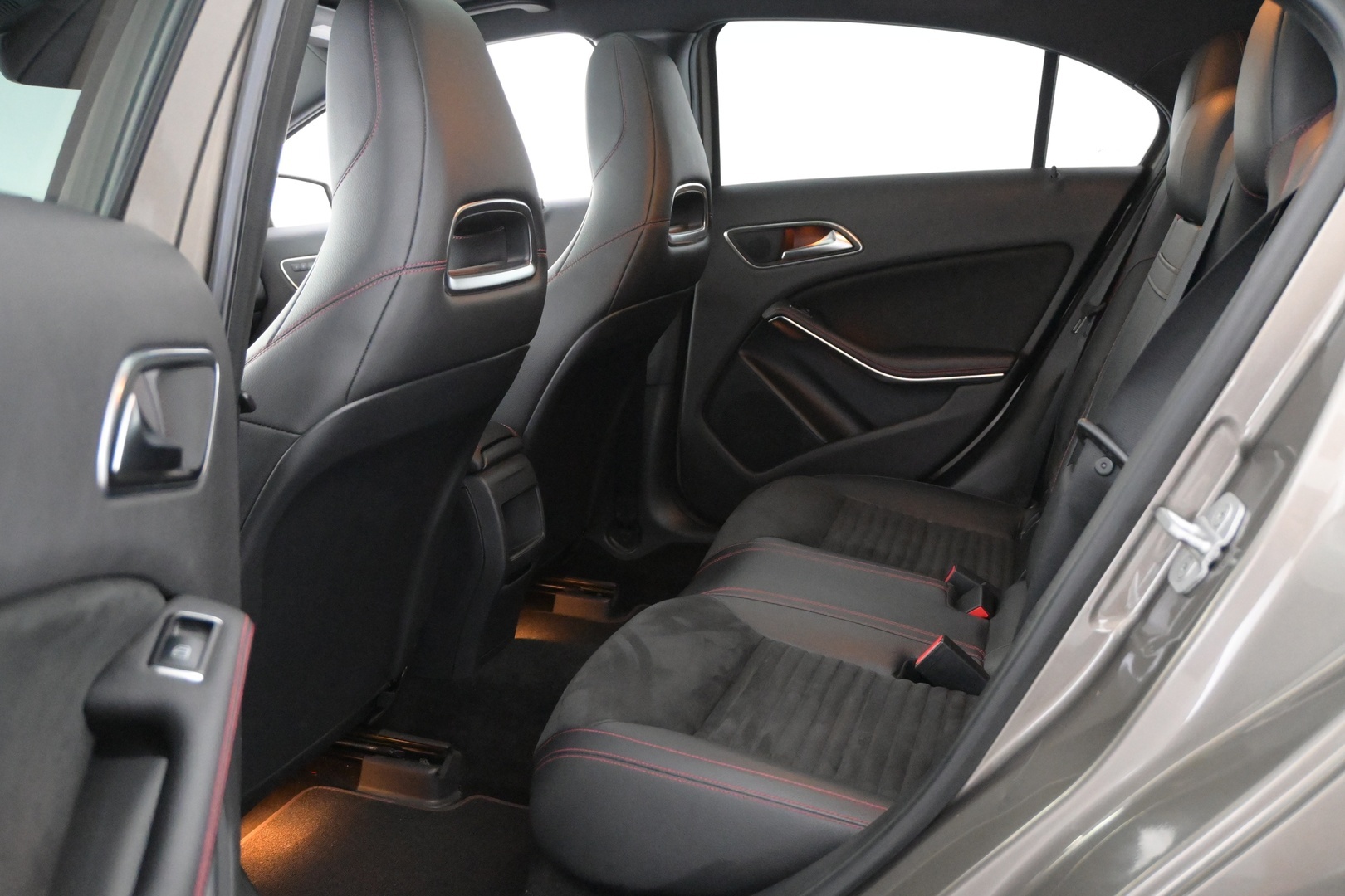 MERCEDES-BENZ A 2013
