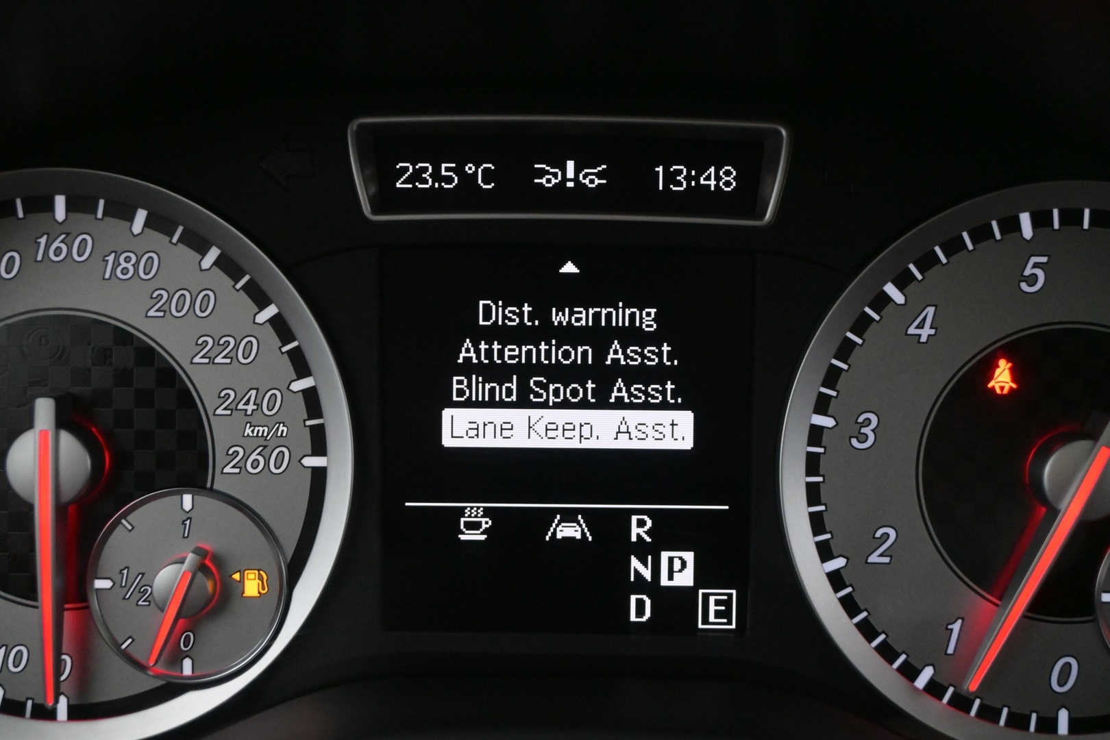 MERCEDES-BENZ A 2013