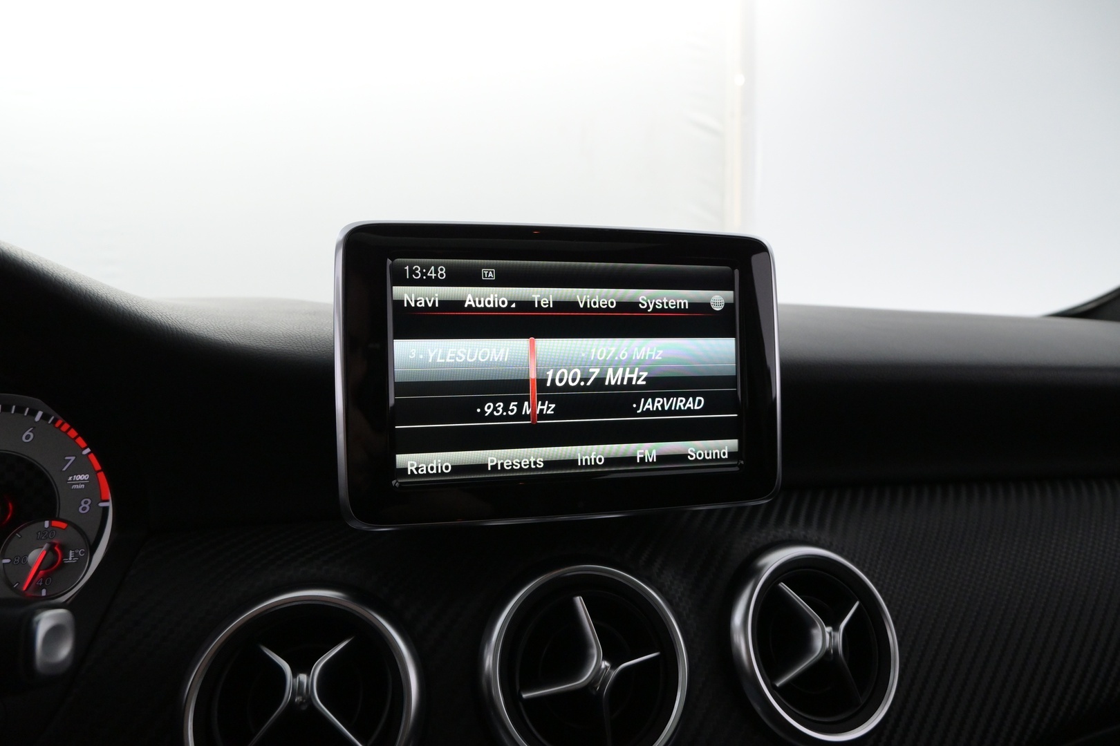 MERCEDES-BENZ A 2013