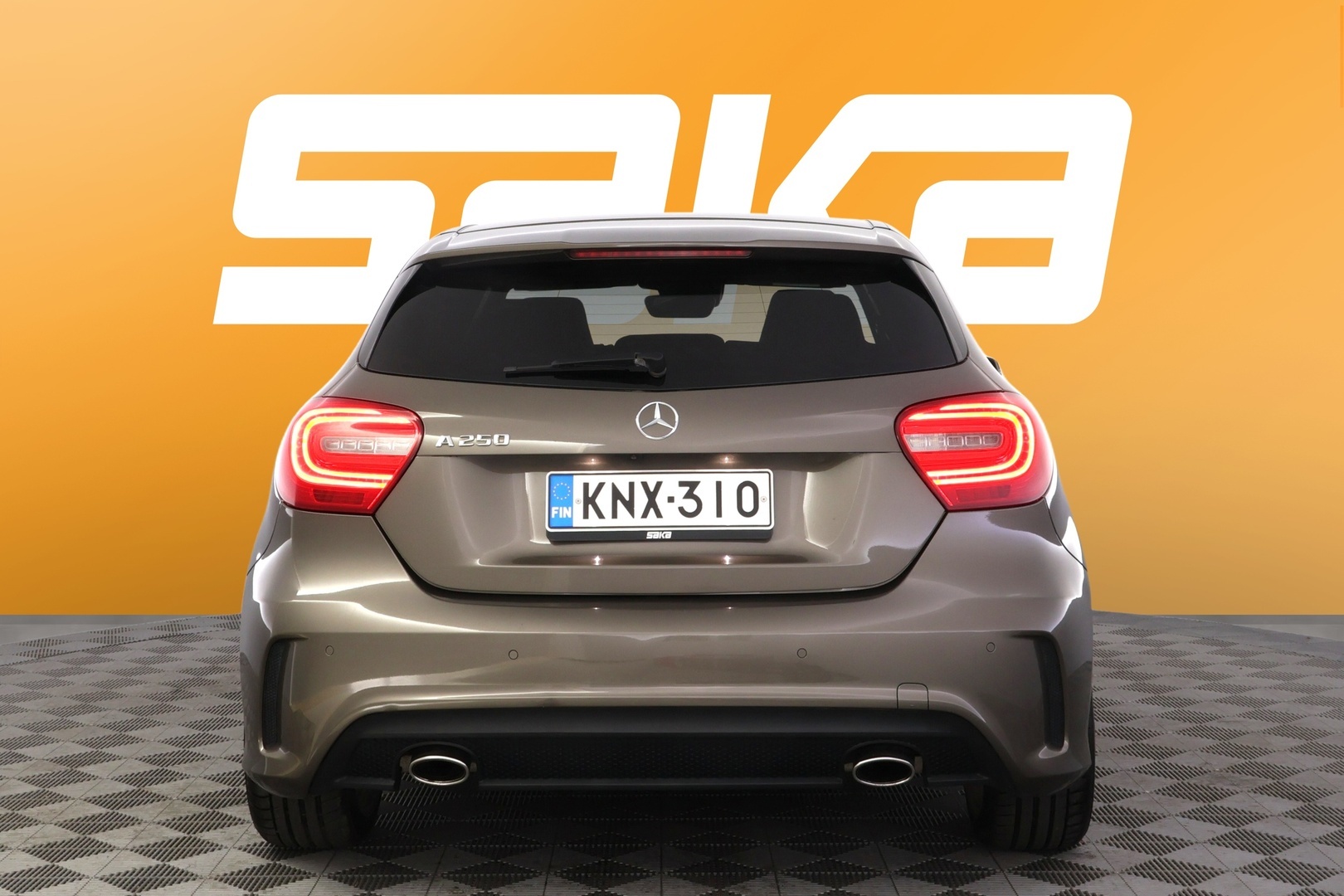 MERCEDES-BENZ A 2013