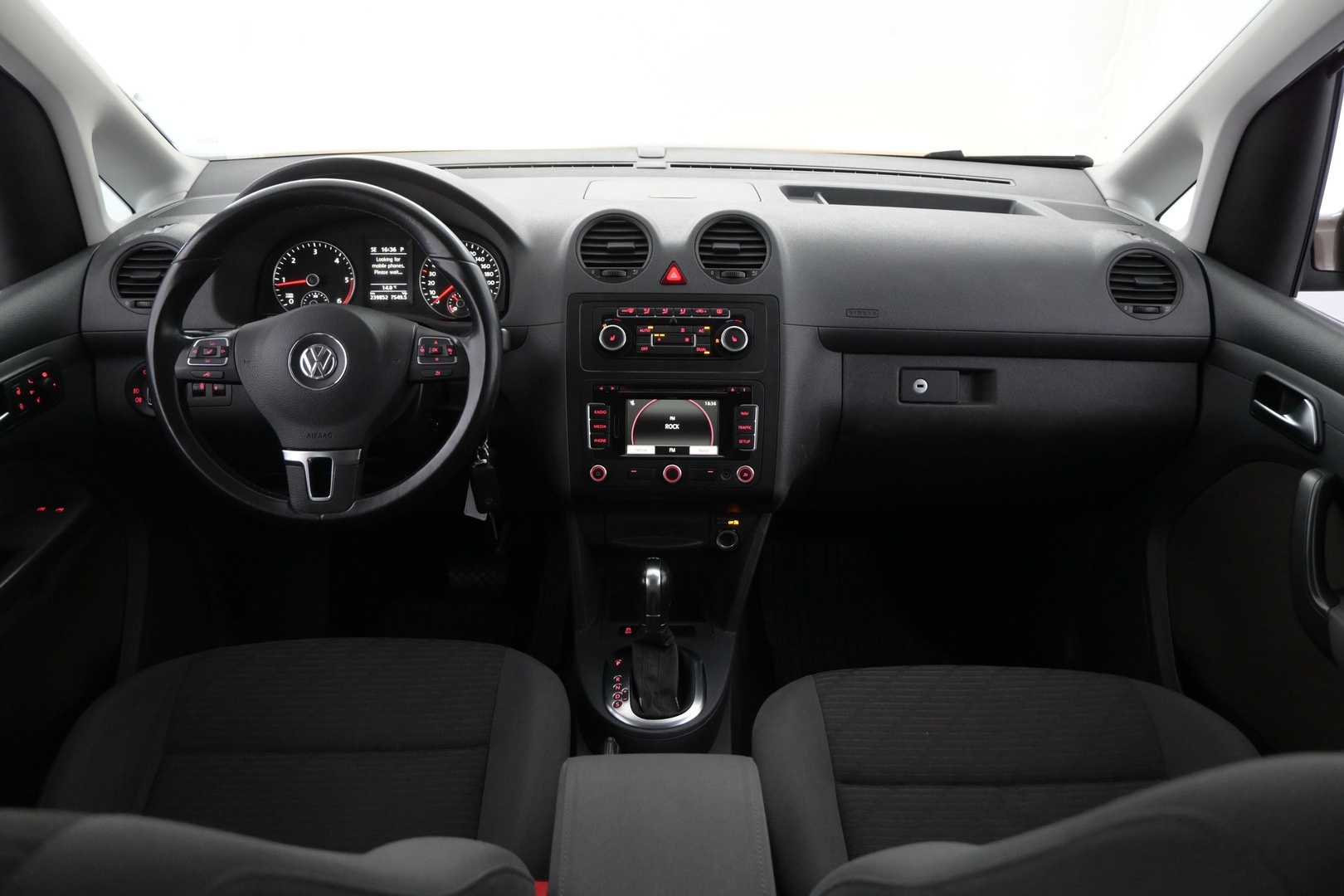 VOLKSWAGEN Caddy Maxi 2012