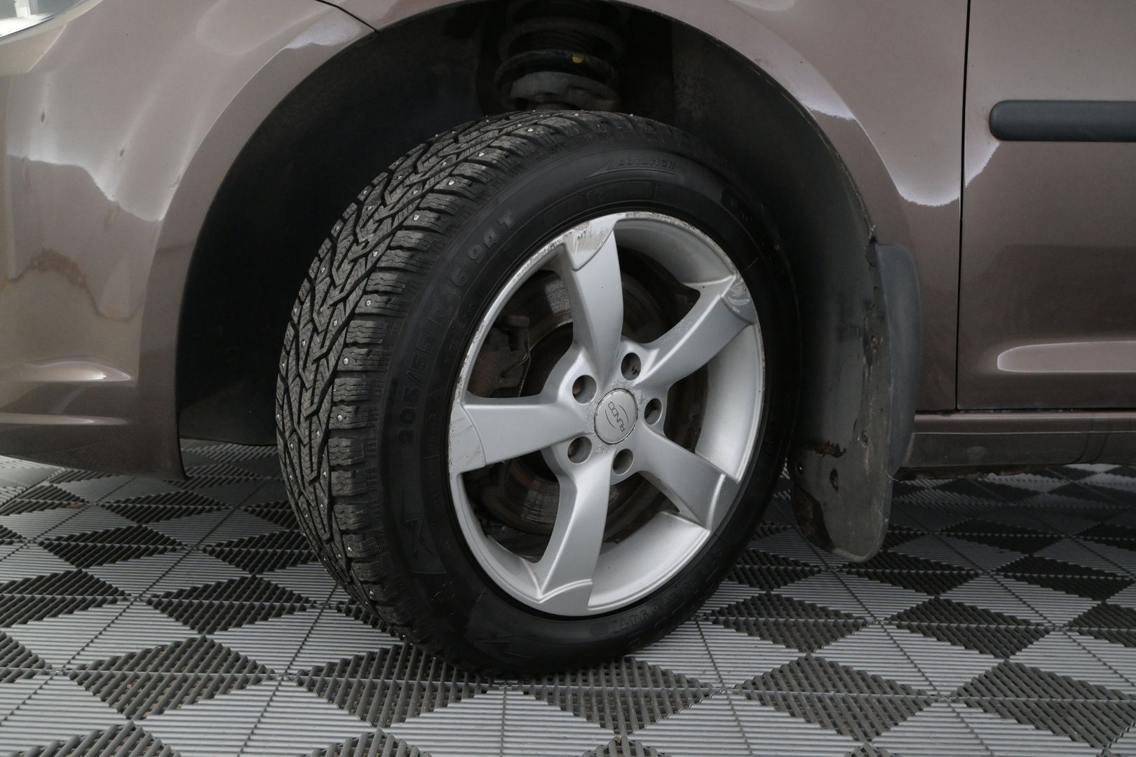 VOLKSWAGEN Caddy Maxi 2012