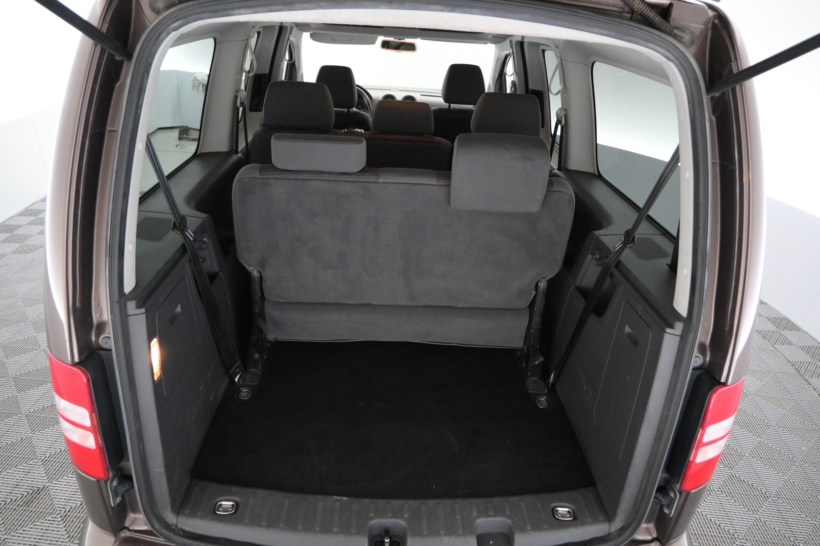 VOLKSWAGEN Caddy Maxi 2012