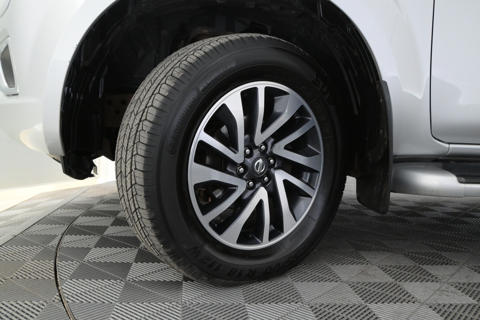 NISSAN Navara 2016