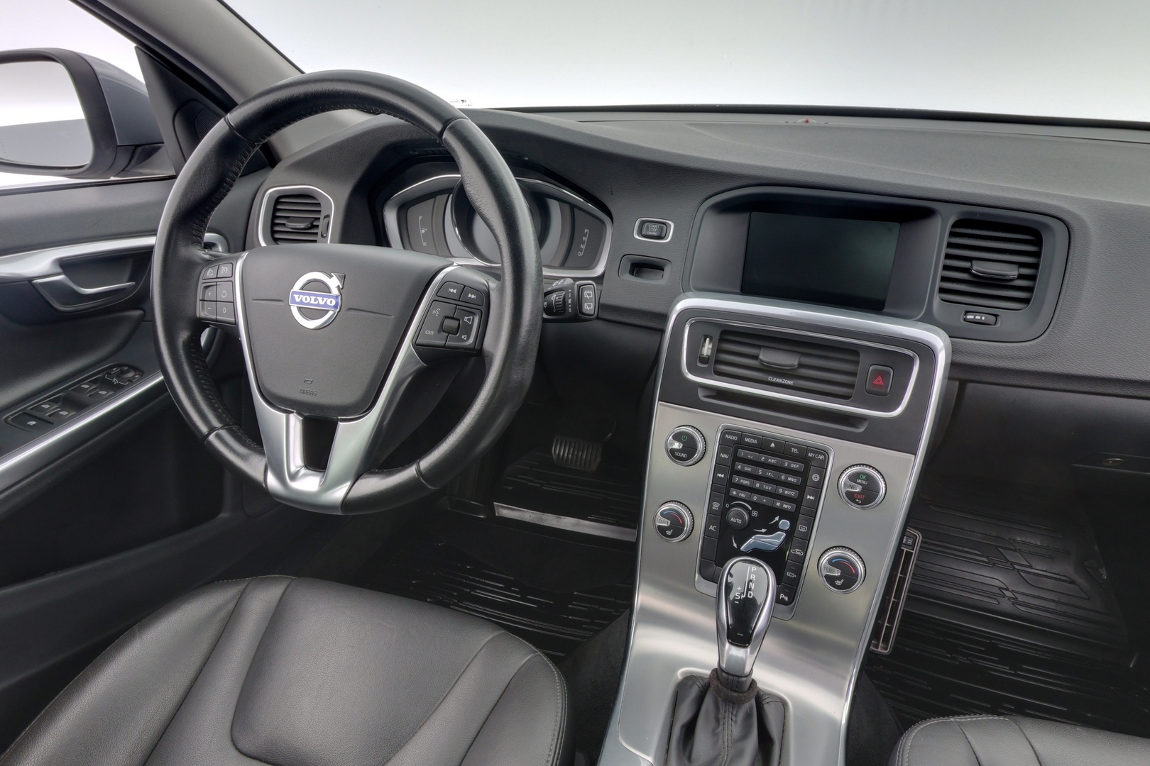 VOLVO V60 2018
