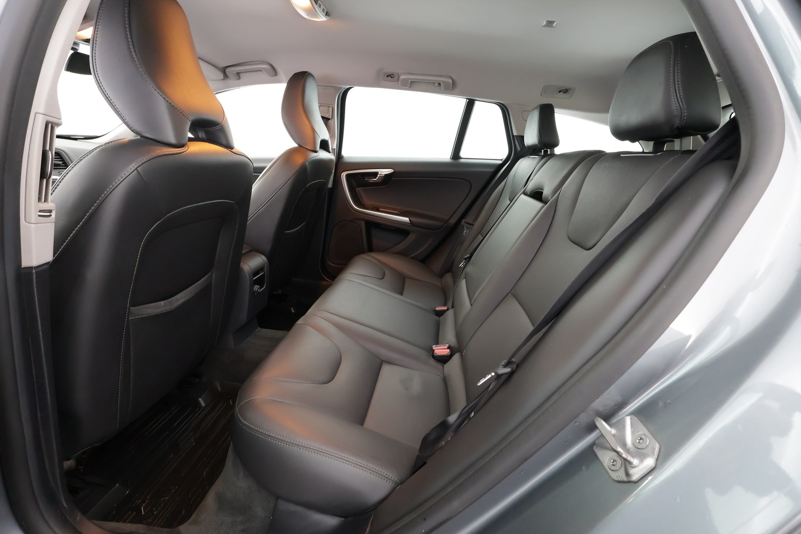 VOLVO V60 2018