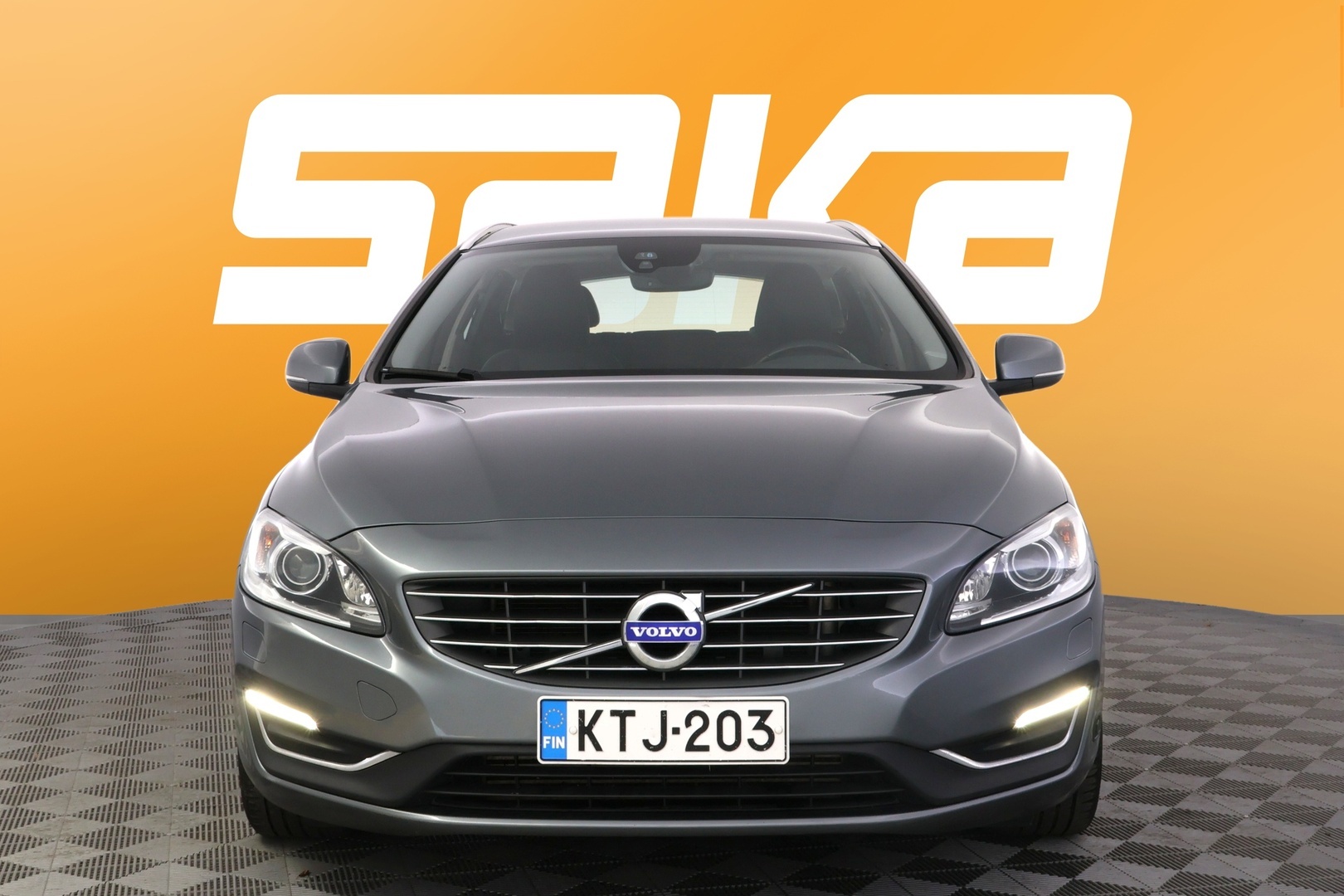VOLVO V60 2018