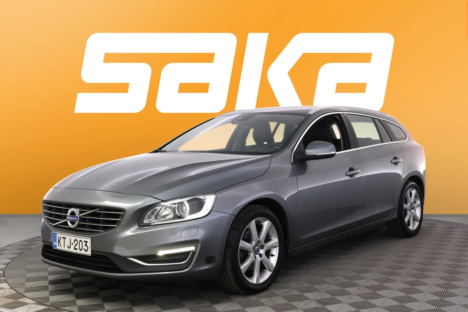 VOLVO V60 2018