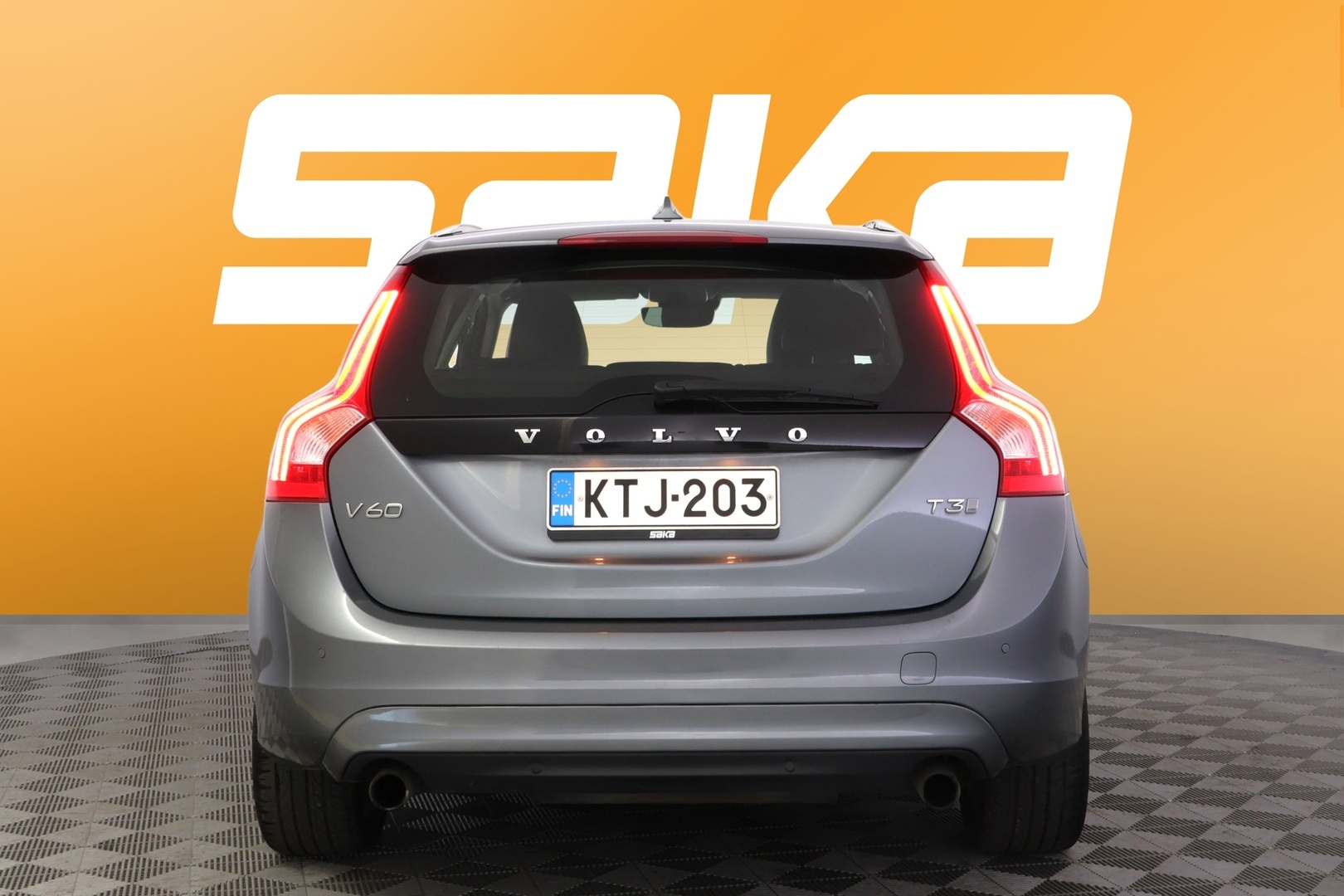 VOLVO V60 2018