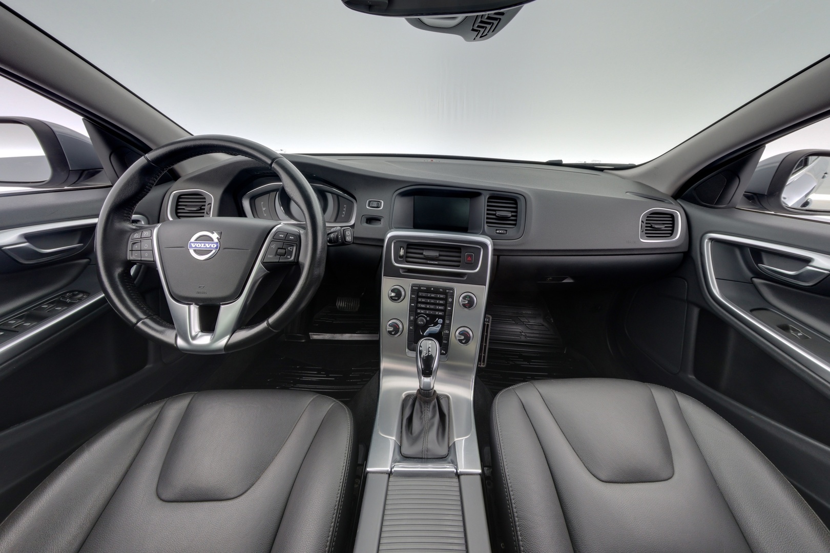 VOLVO V60 2018