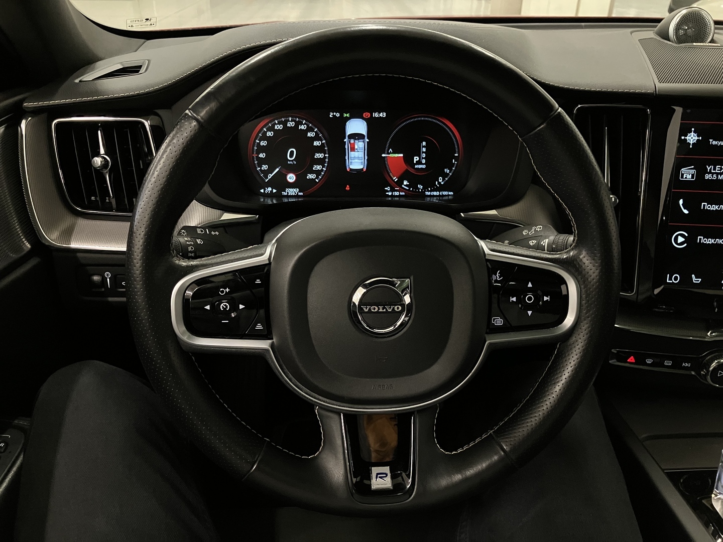 VOLVO XC60 2018