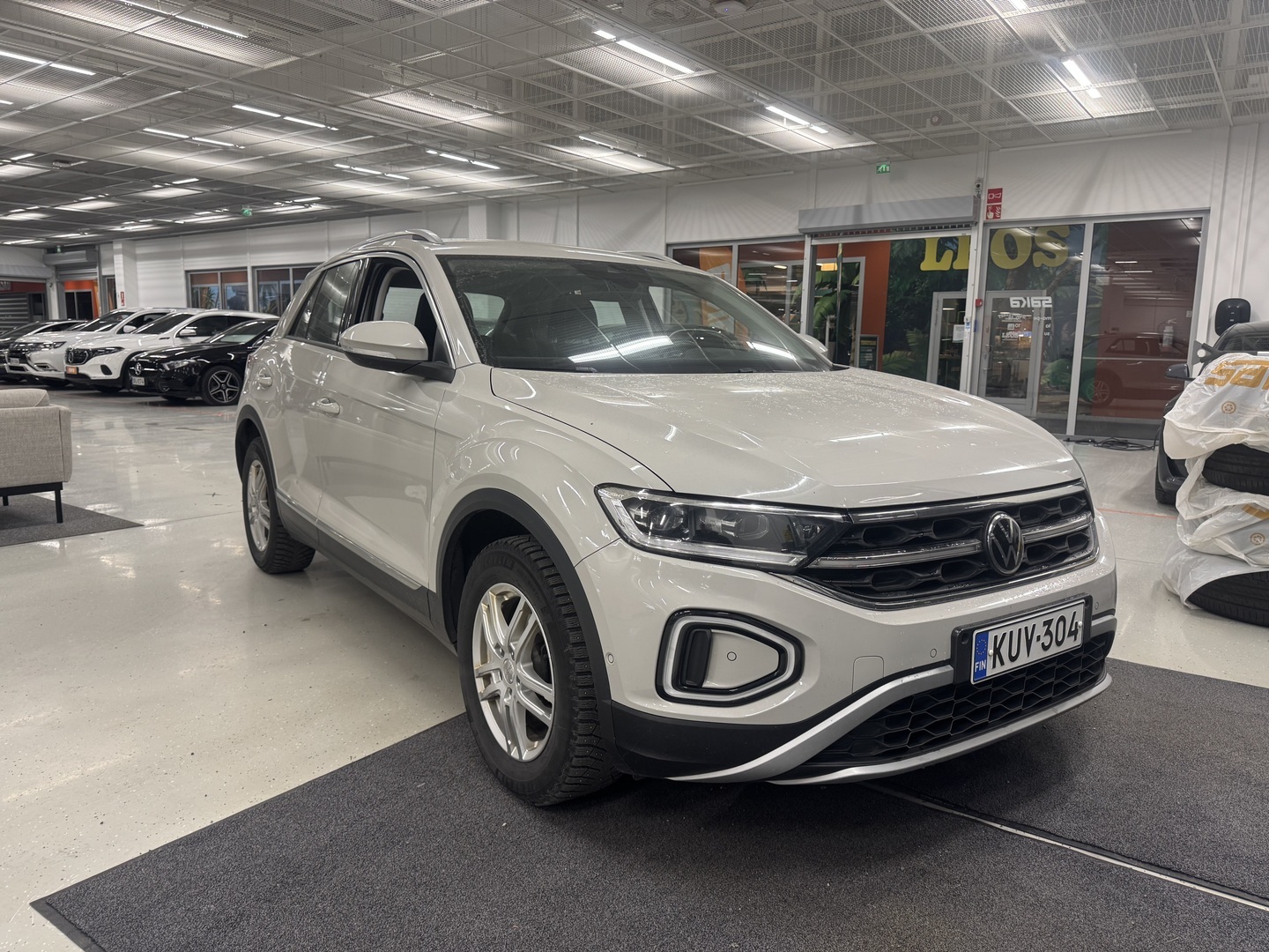 VOLKSWAGEN T-Roc 2023