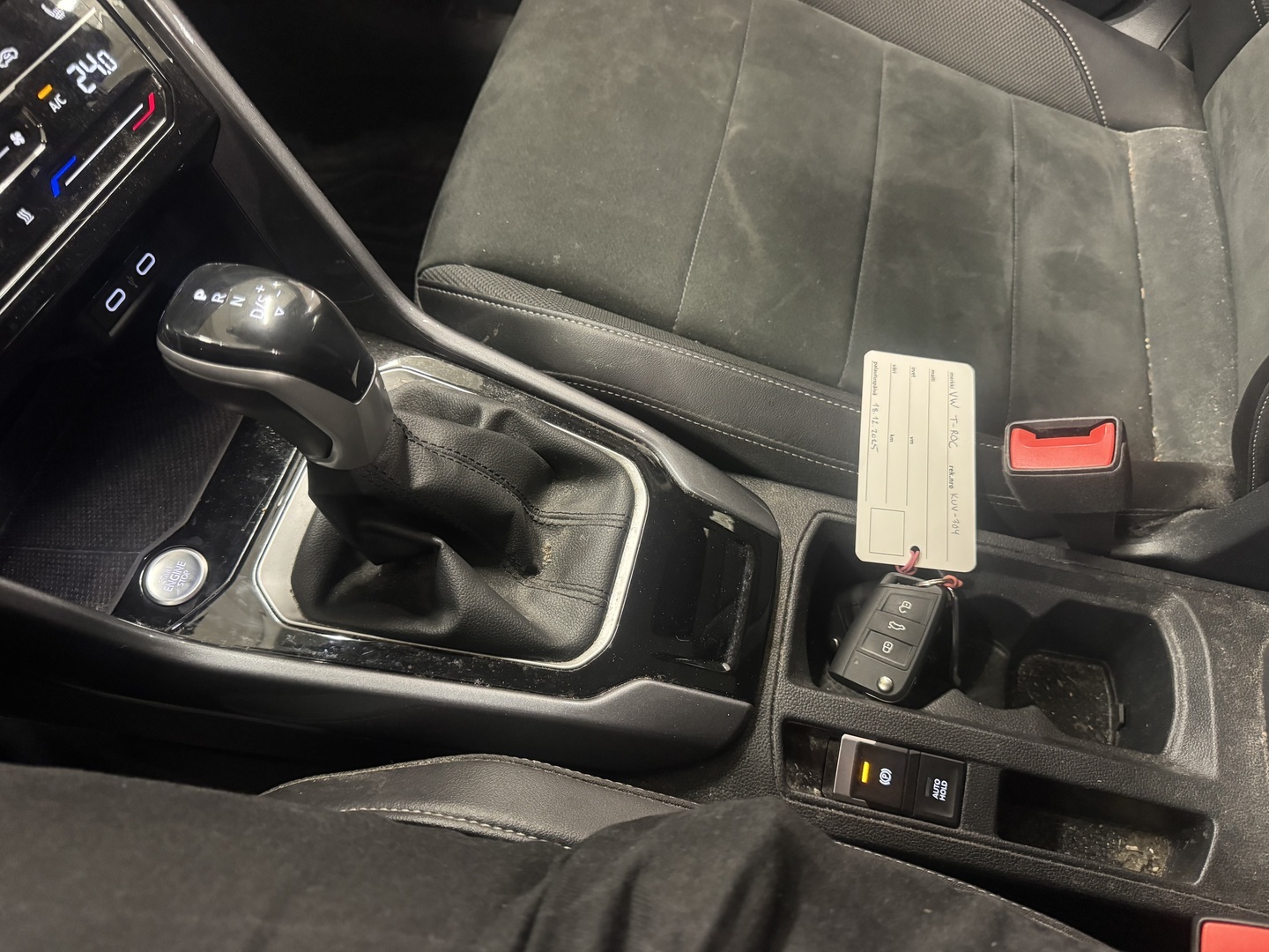 VOLKSWAGEN T-Roc 2023