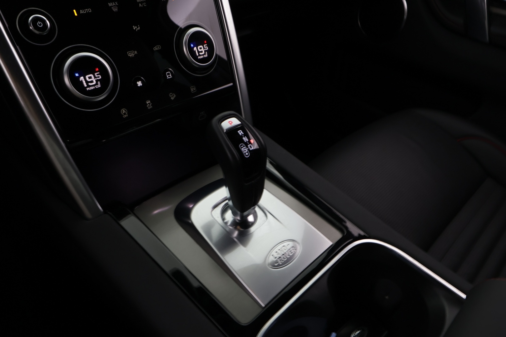 LAND ROVER Discovery Sport 2023