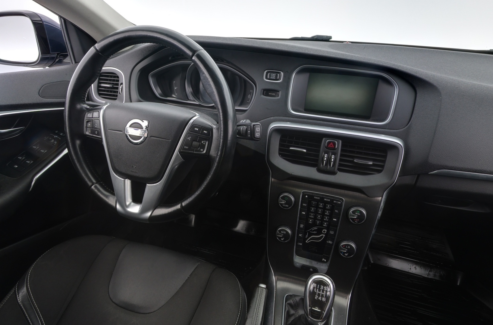 VOLVO V40 2013