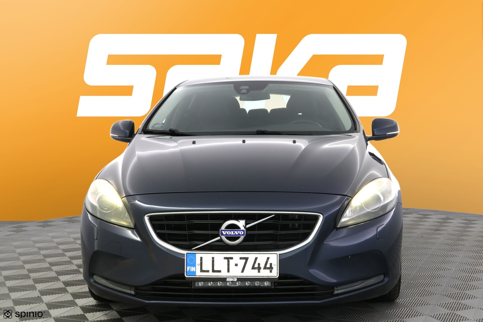 VOLVO V40 2013