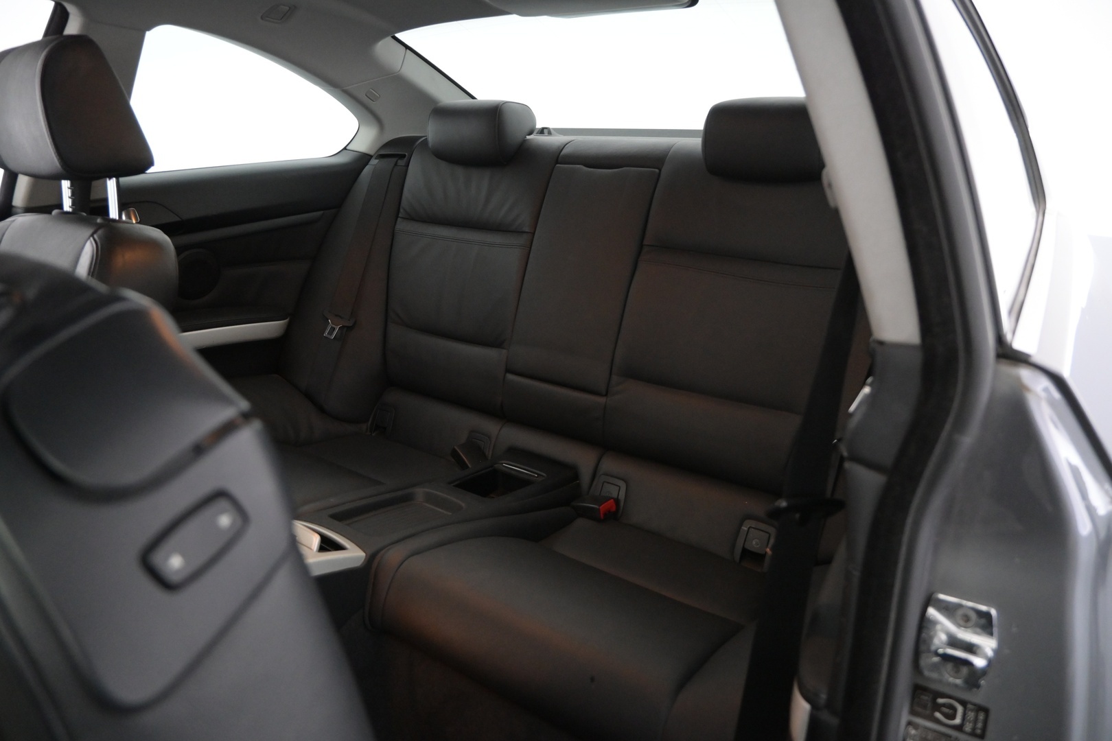 BMW 330 2008