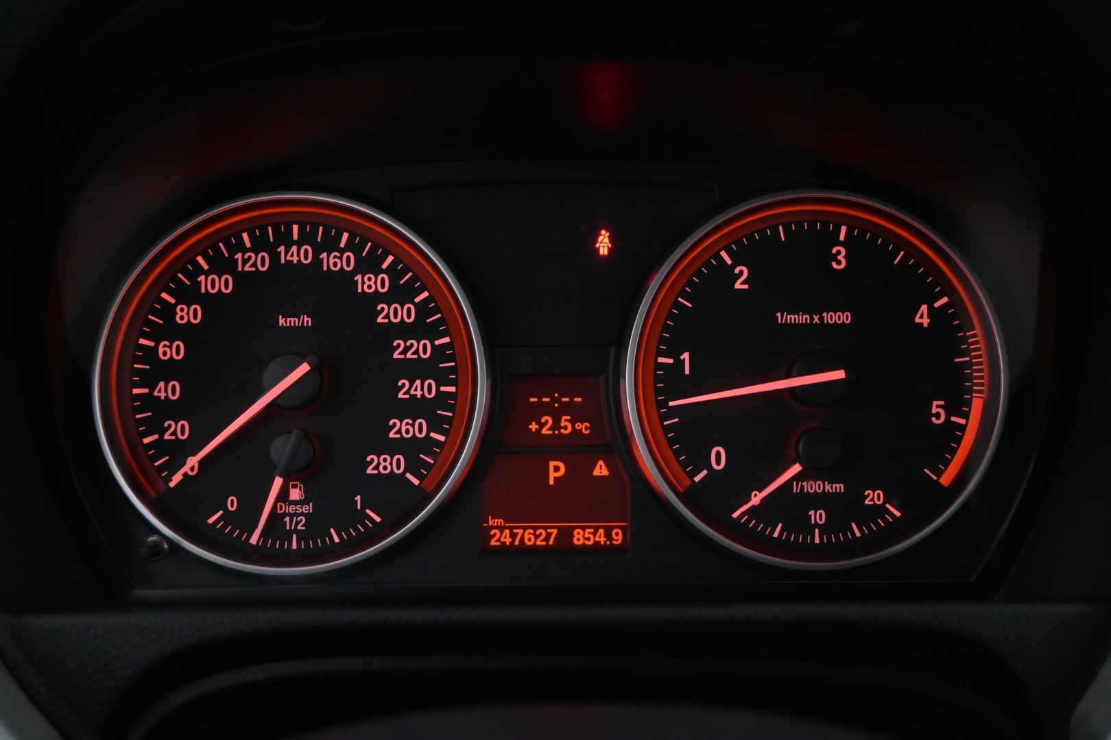 BMW 330 2008