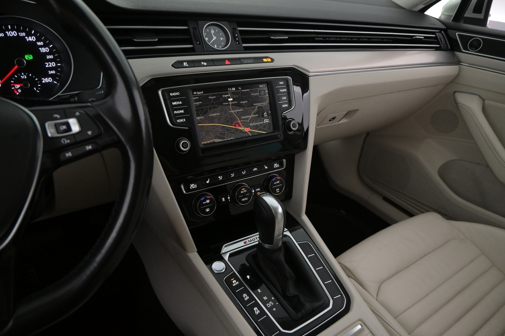 VOLKSWAGEN Passat 2015